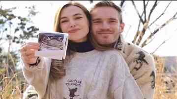 YouTuber PewDiePie ਨੇ ਆਪਣੇ ਪਤਨੀ ਮਰਜ਼ੀਆਂ ਆਪਣੇ ਪਹਿਲੇ ਬਚੇ ਦੀ ਉਮੀਦ ਕਰ ਰਹੇ ਹਨ।