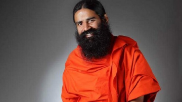 ਮੁਸਲਮਾਨ ਅੱਤਵਾਦੀ ਵਾਲੇ ਬਿਆਨ ਬਾਬਾ ਰਾਮਦੇਵ ਨੇ ਦਿੱਤੀ ਸਫਾਈ, ਬੋਲੇ- ਚੋਰ ਦੀ ਦਾੜ੍ਹੀ ਚ ਤਿਣਕਾ