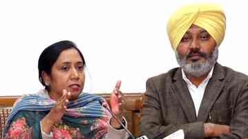 ਫਰਜ਼ੀ ਕਾਲਜਾਂ ਨੂੰ ਵੰਡੇ ਗਏ 39 ਕਰੋੜ ਤੇ ਵਿਜ਼ੀਲੈਂਸ ਕਰੇਗੀ ਜਾਂਚ ਤੇ ਮੁਫ਼ਤ ਅਤੇ ਉੱਚ ਸਿੱਖਿਆ ਦੇਣ ਲਈ ਵਚਨਬੱਧ