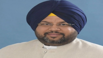ਰਿਸ਼ਵਤ ਮਾਮਲੇ ਚ ਗ੍ਰਿਫਤਾਰ AAP ਵਿਧਾਇਕ ਅਮਿਤ ਰਤਨ ਨੂੰ 2 ਮਾਰਚ ਤੱਕ ਪੁਲਿਸ ਰਿਮਾਂਡ ਤੇ ਭੇਜਿਆ