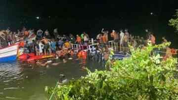 In Kerala at least 22 dead as boat capsizes