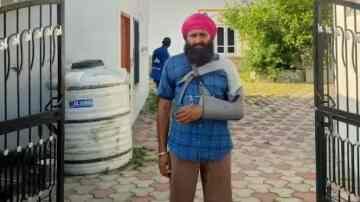 ਬਾਂਹ ਟੁੱਟੀ ਹੋਣ ਤੇ ਵੀ ਫੌਜੀ ਨੇ ਬਚਾਈ 24 ਲੋਕਾਂ ਦੀ ਜਾਨ