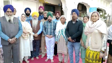 1984 ਕਤਲੇਆਮ ਦੇ ਪੀੜਤ ਪਰਿਵਾਰ ਸ਼੍ਰੀ ਅਕਾਲ ਤਖਤ ਸਾਹਿਬ ਤੇ ਜੱਥੇਦਾਰ ਗਿਆਨੀ ਰਘੁਵੀਰ ਸਿੰਘ ਨੂੰ ਮਿਲਣ ਲਈ ਪੁੱਜੇ