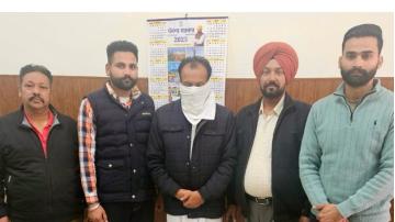 ਵਿਜੀਲੈਂਸ ਬਿਊਰੋ ਨੇ ਪੁਲਿਸ ਅਧਿਕਾਰੀਆਂ ਦੇ ਨਾਂ ’ਤੇ 3 ਲੱਖ ਰੁਪਏ ਰਿਸ਼ਵਤ ਲੈਂਦੇ ਵਿਅਕਤੀ ਨੂੰ ਕੀਤਾ ਗ੍ਰਿਫ਼ਤਾਰ
