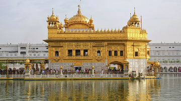 Sorat-h-Fourth-Mehl-First-House-My-Beloved-Lord-Himself-Pervades-And-Permeates-All-He-Himself-Is-All-By-Himself