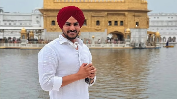ਪੰਜਾਬੀ ਲੋਕ ਗਾਇਕ ਰਾਜਵੀਰ ਸਿੰਘ ਜਵੰਦਾ ਦੇ ਐਕਸੀਡੈਂਟ ਤੋਂ ਬਾਅਦ ਸਿਹਤ ਲਈ ਅਰਦਾਸਾਂ ਦਾ ਸਿਲਸਿਲਾ