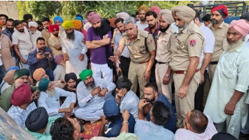 ਮਾਨਸਾ ’ਚ ਨਸ਼ੇ ਦੀ ਓਵਰਡੋਜ਼ ਨਾਲ 35 ਸਾਲਾ ਨੌਜਵਾਨ ਦੀ ਮੌਤ, ਲਾਸ਼ ਹਾਈਵੇਅ ’ਤੇ ਰੱਖ ਕੇ ਲਾਇਆ ਜਾਮ
